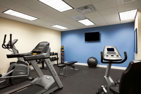 Days Inn & Suites Altoona (Bellwood)